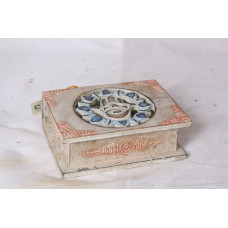 КУТИЯ 11/15 РЪКАТА НА ФАТМА